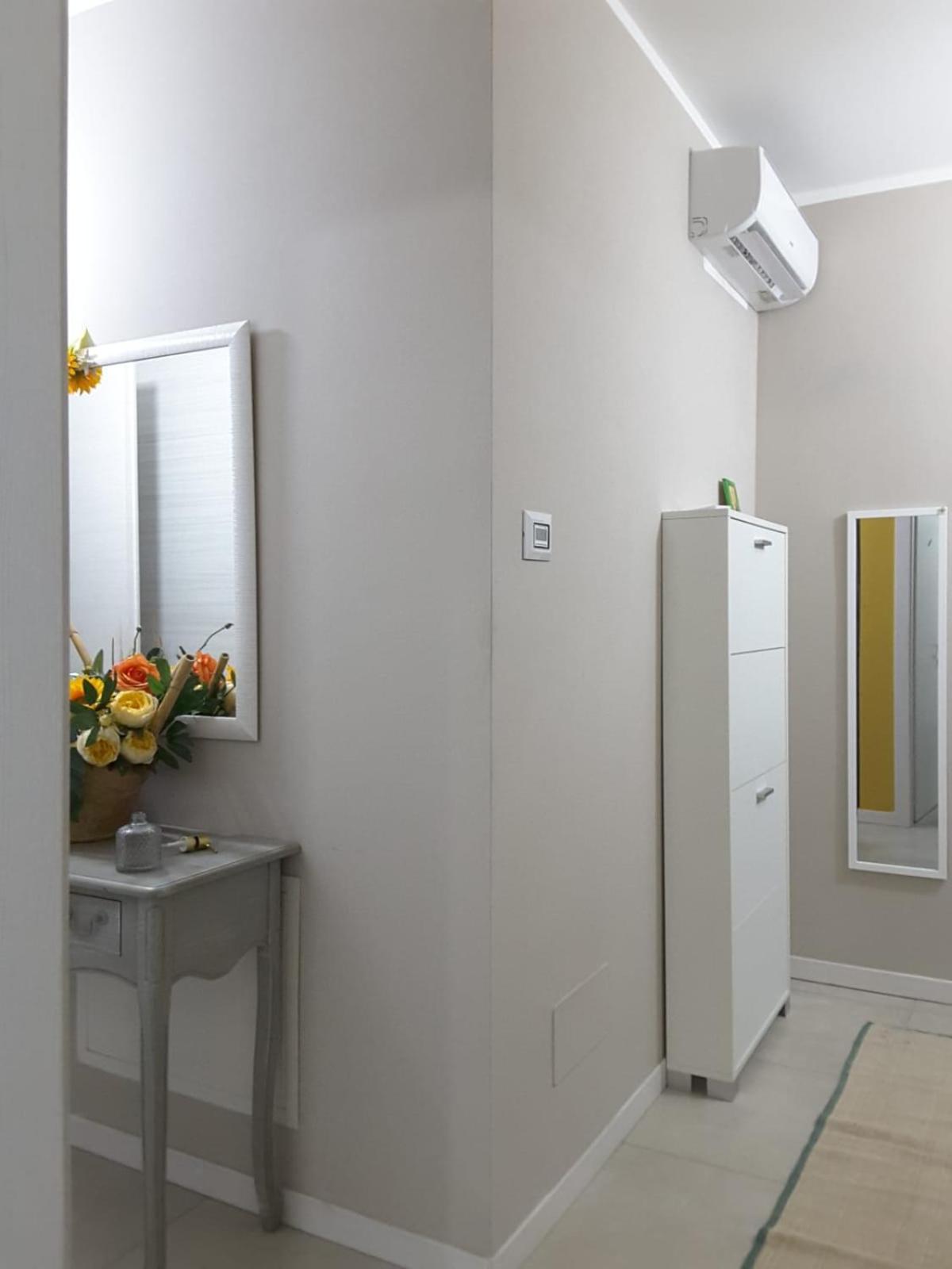 Lucrece Holiday Apartment تورينو المظهر الخارجي الصورة